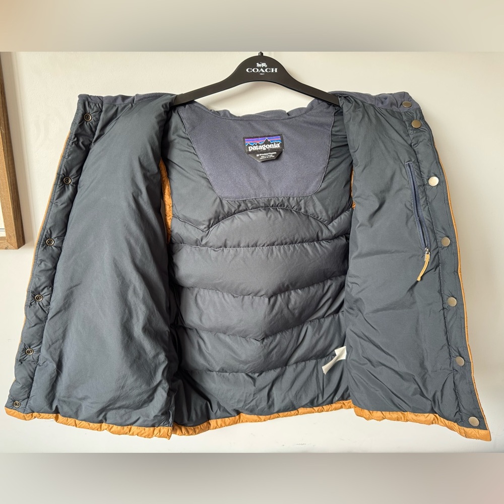Patagonia Women's Bivy Hooded Vest Size M - Picture 6 of 16